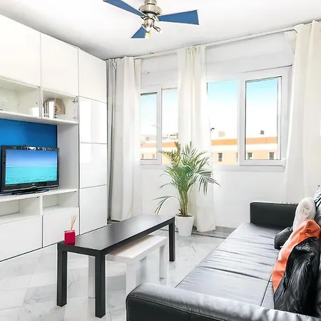 Lovely With River Views And Parking Apartment