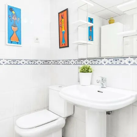 Lovely With River Views And Parking Apartment *